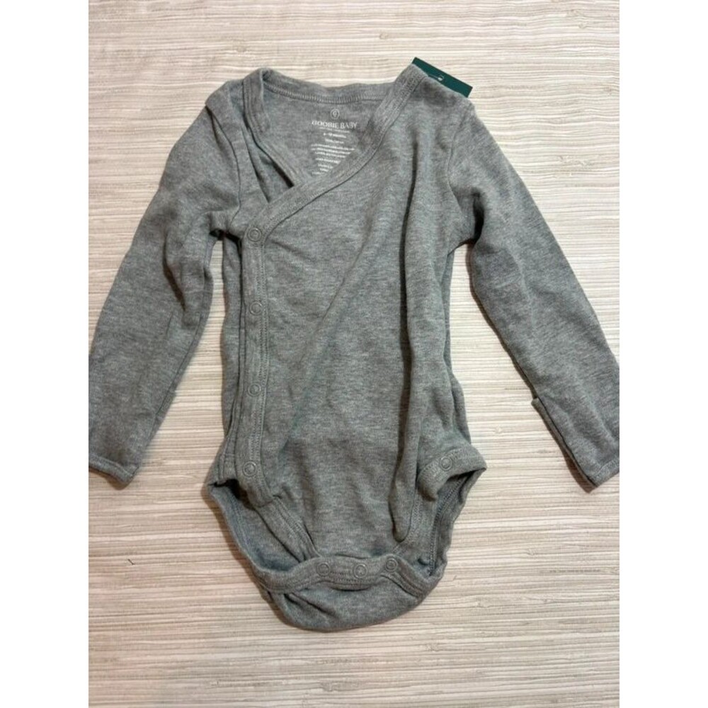 GOOBIE baby 6-12 months gray onesie